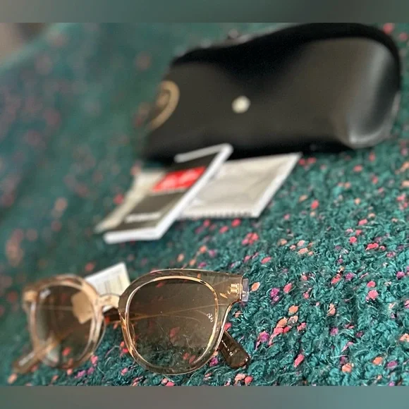 ‼️RARE‼️?RAY-BAN??NWT?50mm Cat Eye Sunglasses in Light Brown/Gradient Brown RARE‼️?RAY-BAN??NWT?50mm Cat Eye Sunglasses in Light  main image 3